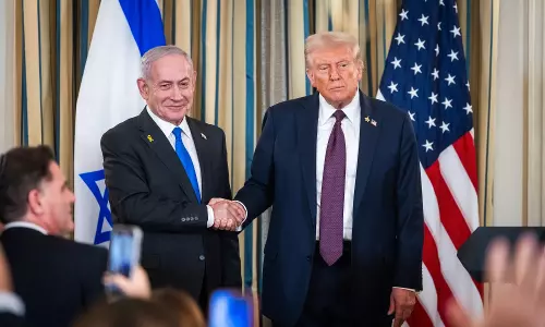 ట్రంప్ ఇక అస్సలు ఆగడు అంతే.. ట్రోల్సే ట్రోల్స్ పో