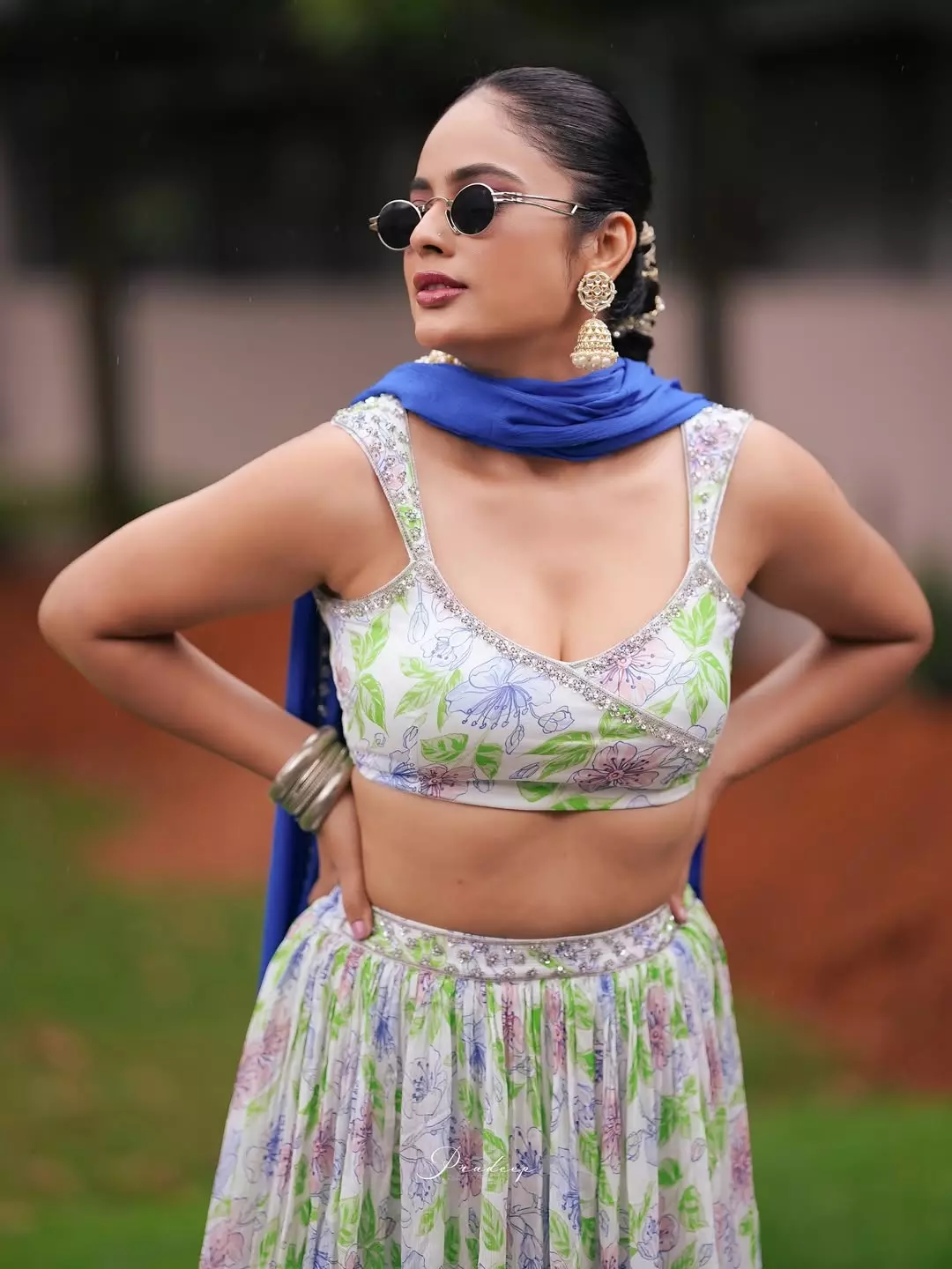 Grace in Bloom: Nandita Swetha’s Stunning Ethnic Vibe