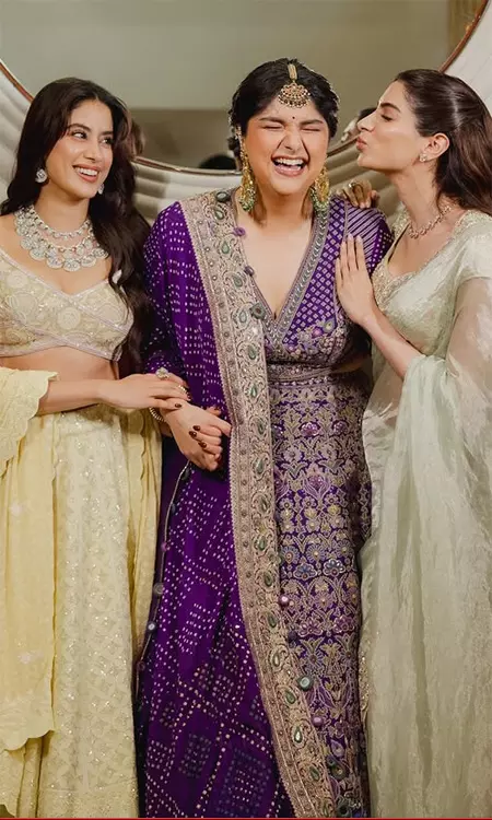 Kushi Kapoor Shares Emotional Photos from Her Sister’s Wedding