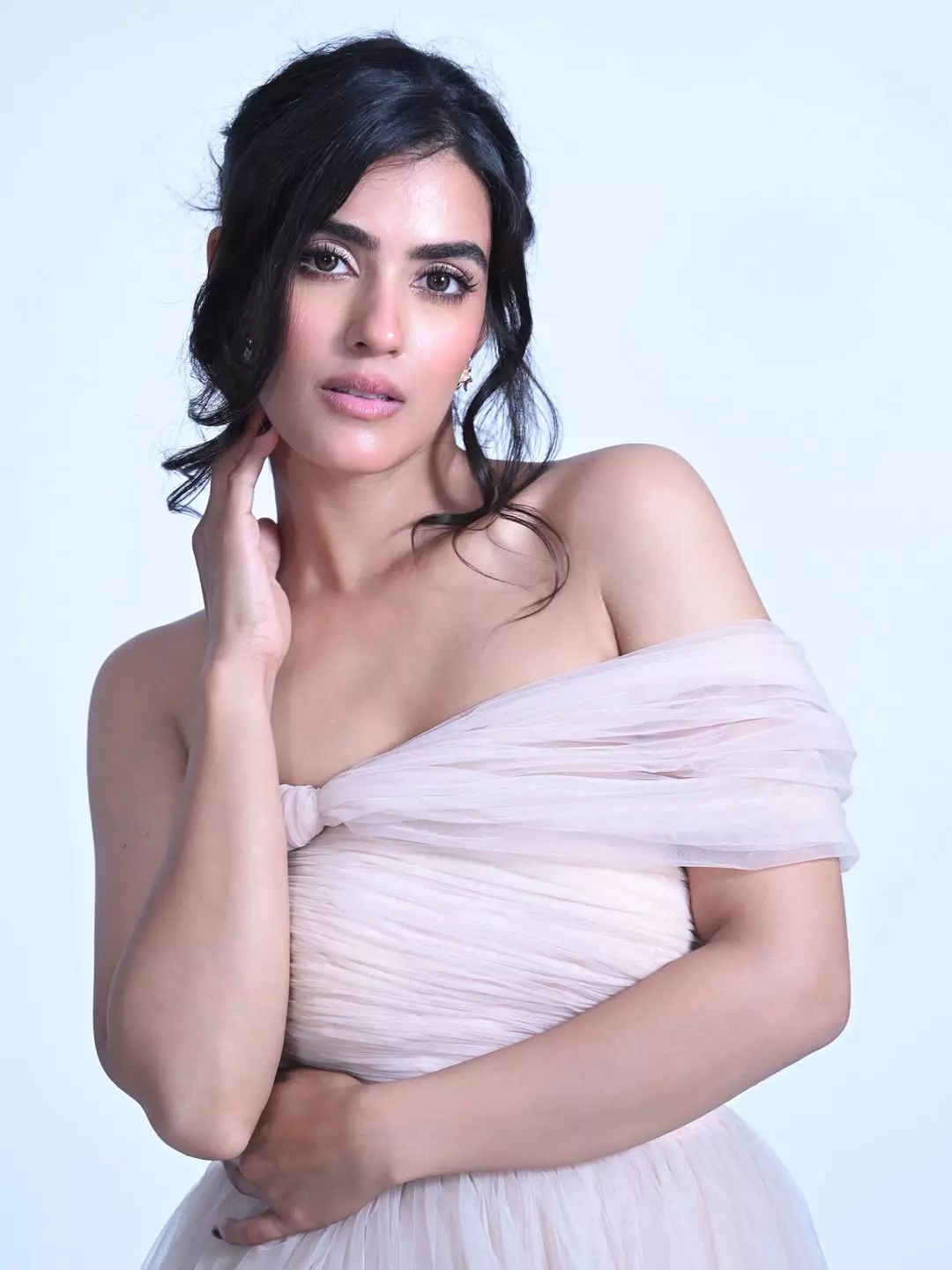 Petals in Kavya Thapar Hair and Magic In Her Veins Petals in Kavya Thapar Hair and Magic In Her Veins