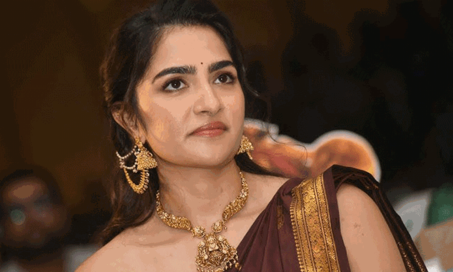 రుక్మిణికి ఆ హీరో లవ్ స్టోరీస్ ఇష్టమట..!