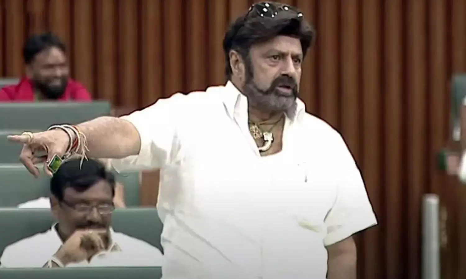 బాలక్రిష్ణ ని టార్గెట్ చేసిన పచ్చ చానల్ !