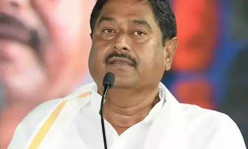 ఆయన వైసీపీలోనేనట.......సౌండ్ చూస్తే అర్ధమవుతోందిగా ! ఆయన వైసీపీలోనేనట.......సౌండ్ చూస్తే అర్ధమవుతోందిగా !