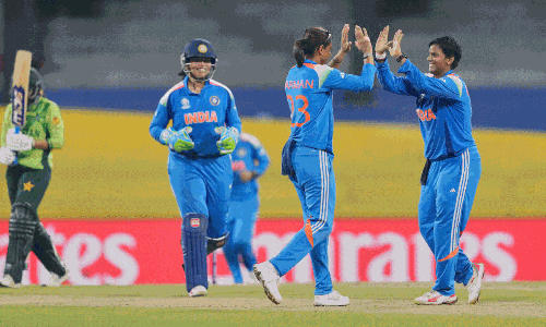 షేక్ హ్యాండ్ లేదు..అమ్మాయిల చేతిలోనూ పాక్ చిత్తు..12వ వ‌రుస‌ విజయం