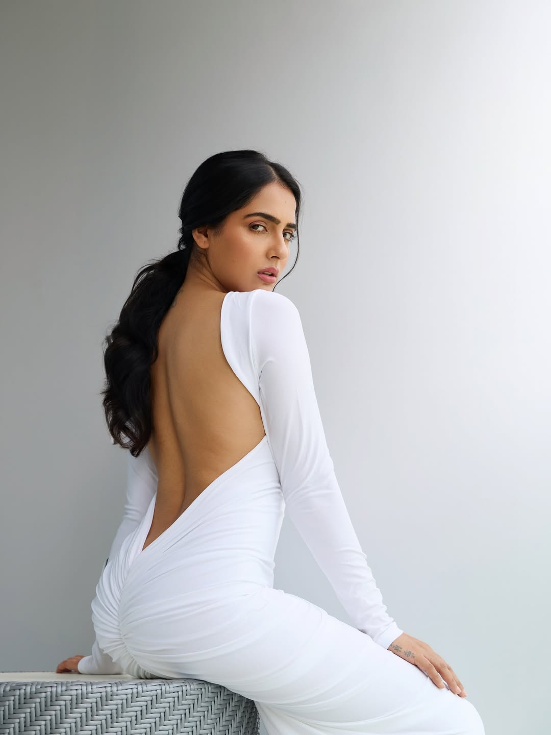 Malvi Malhotra Love For White Goes Global Malvi Malhotra Love For White Goes Global