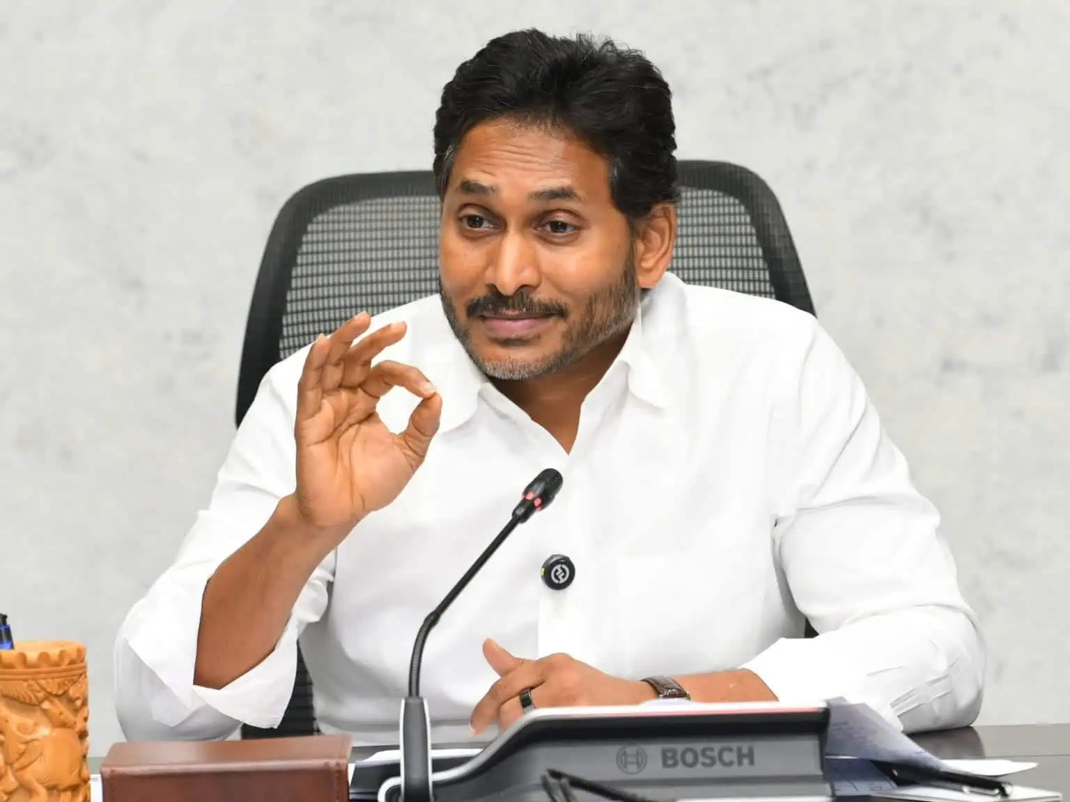 వై.ఎస్. జగన్ మోహన్ రెడ్డి వ్యూహాత్మక పునరాగమనం.. | Jagan Reddy Gears Up ...