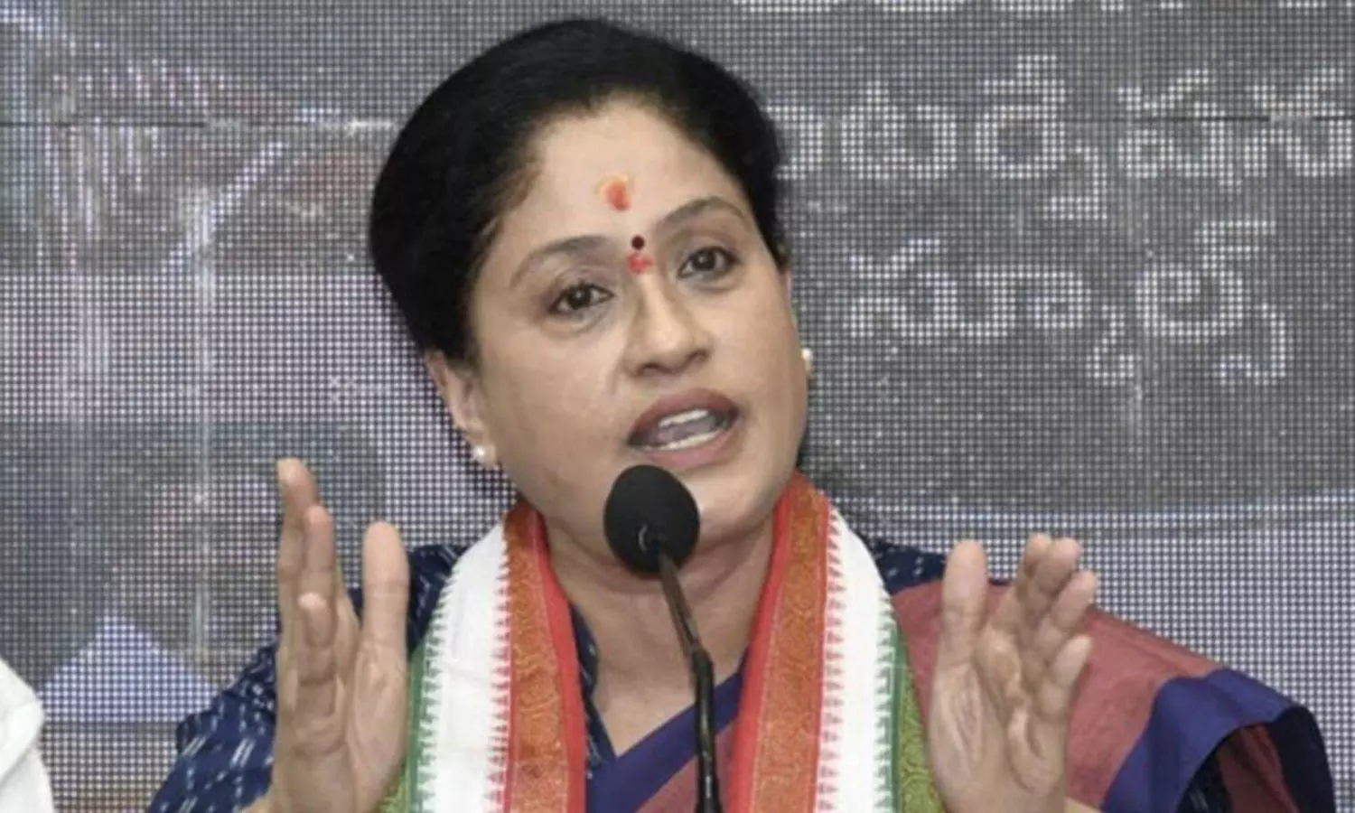 జూబ్లీహిల్స్ ఉపఎన్నిక : విజయశాంతి సంచలన వ్యాఖ్యలు.. వైరల్