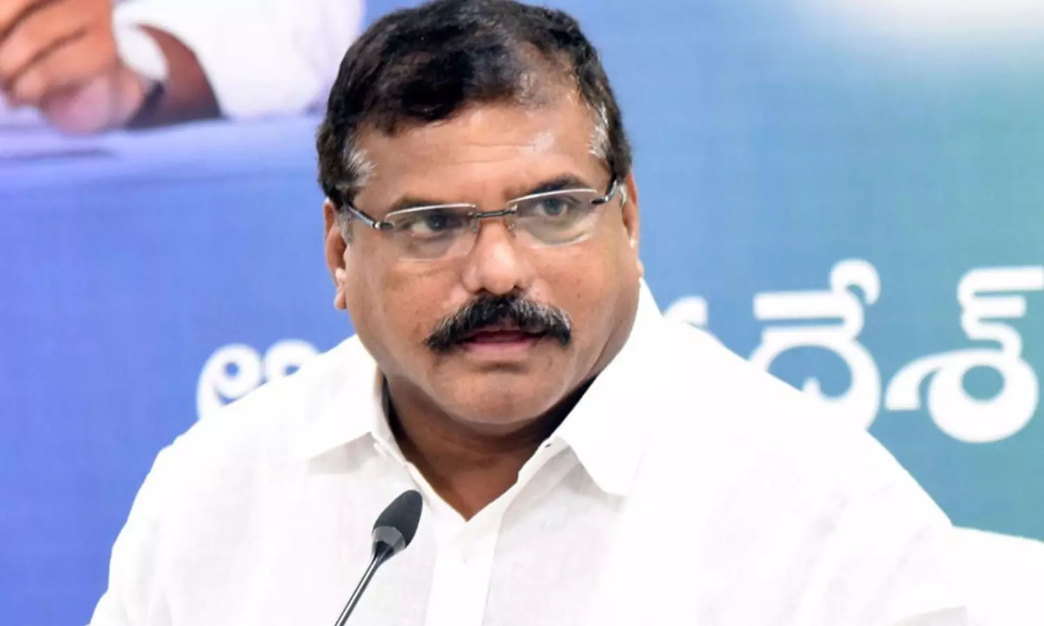 బొత్సలో ప్రస్టేషన్... జూనియర్ లీడర్ సెగ గట్టిగానే తగిలిందా? బొత్సలో ప్రస్టేషన్... జూనియర్ లీడర్ సెగ గట్టిగానే తగిలిందా?