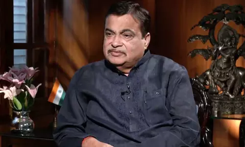 నెల‌ల్లో ఈవీల ధ‌ర‌లు డౌన్.. గ‌డ్క‌రీ చెప్పిన బిగ్ గుడ్ న్యూస్