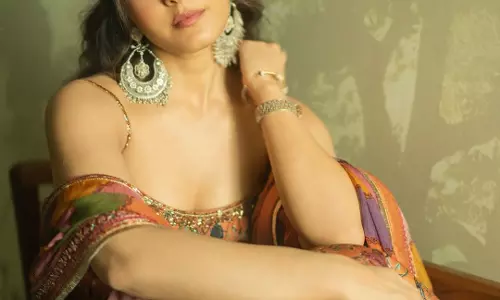 Raashii Khanna’s Look Is A Perfect Blend Of Beauty And Classy