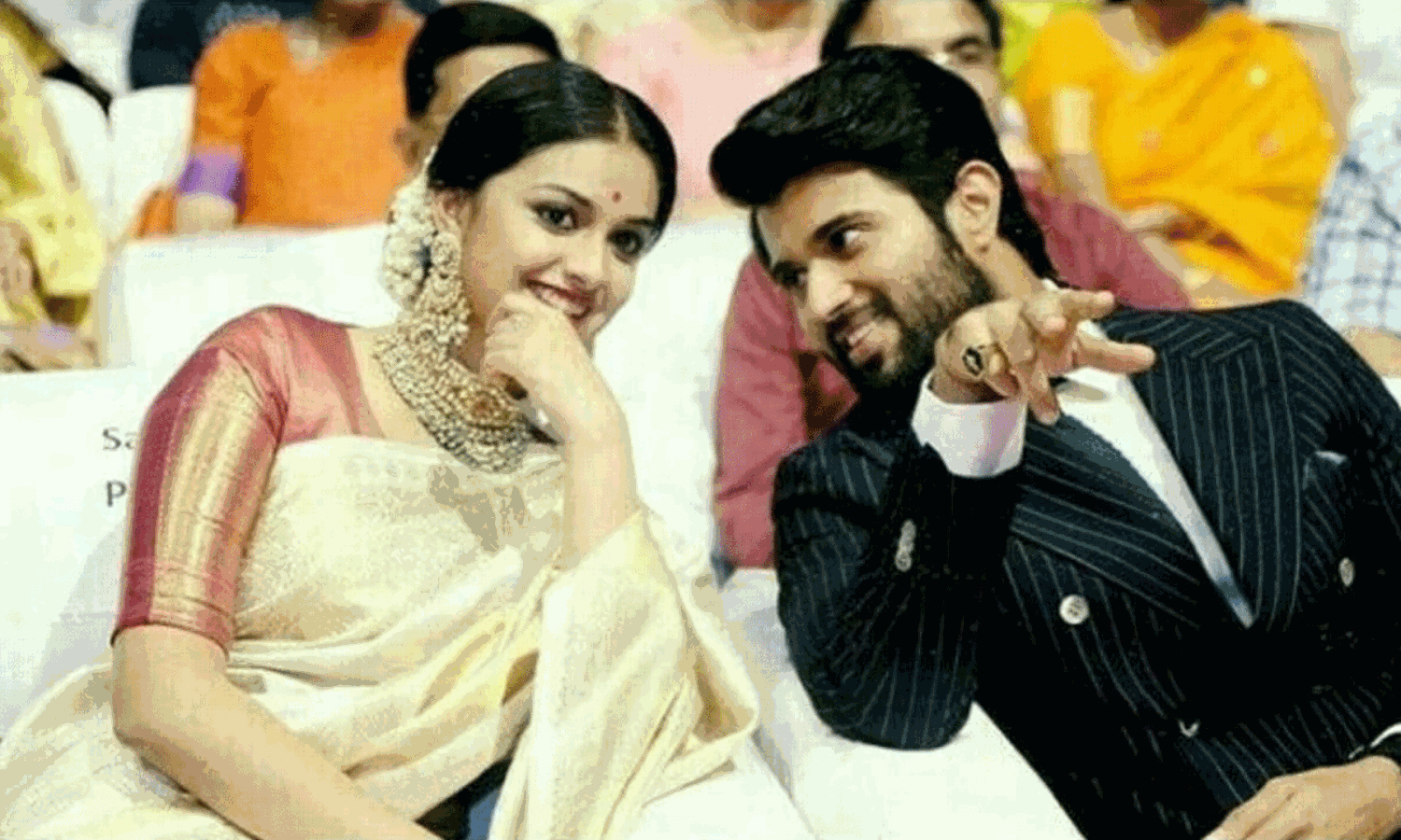 మ‌హాన‌టితో రౌడీ హీరో రొమాన్స్?