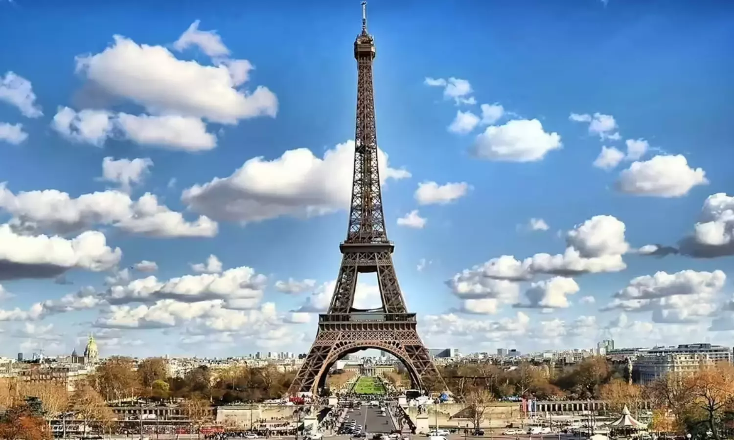 ఏంటీ..20 ఏళ్లకే కూల్చేద్దామని ఐఫిల్ టవర్ నిర్మించారా.. దీని వెనుక అసలు కథ ఏంటంటే? ఏంటీ..20 ఏళ్లకే కూల్చేద్దామని ఐఫిల్ టవర్ నిర్మించారా.. దీని వెనుక అసలు కథ ఏంటంటే?