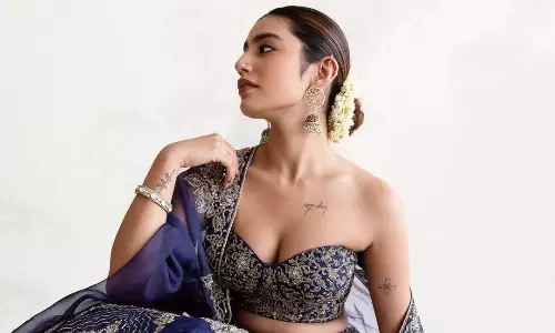 దీపావళి ముందు దివ్వెలా వెలిగిపోతున్న వింక్ గాళ్ దీపావళి ముందు దివ్వెలా వెలిగిపోతున్న వింక్ గాళ్