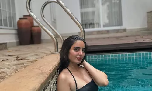 Kushitha Kallapu Captivates in Viral Photo Attire