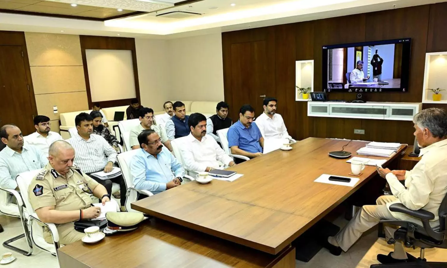 విశాఖలో మెగా డేటా సెంటర్.. రూ.87,520 కోట్ల పెట్టుబడి