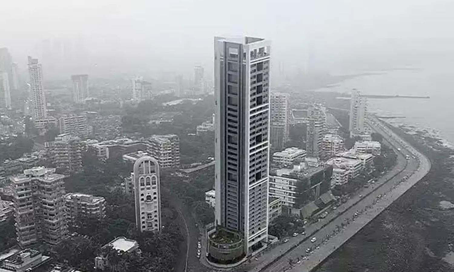 రూ. 700 కోట్లకు అపార్ట్‌మెంట్.. అందులో ఏముందంటే..?