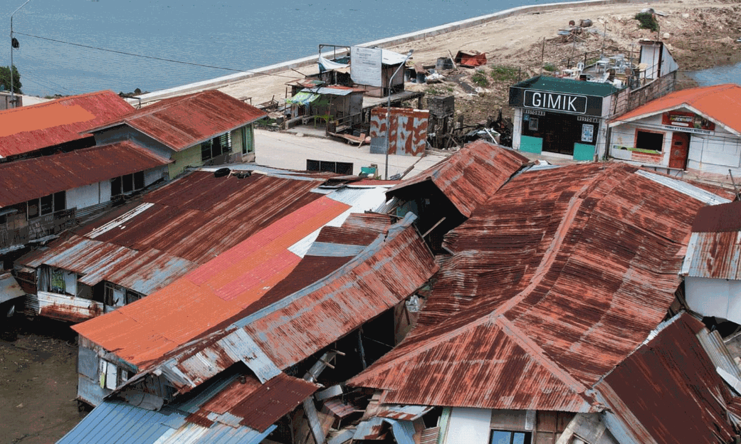 ఫిలిప్పీన్స్ లో వణికించిన భూకంపం... భయానక దృశ్యాలు వైరల్! ఫిలిప్పీన్స్ లో వణికించిన భూకంపం... భయానక దృశ్యాలు వైరల్!