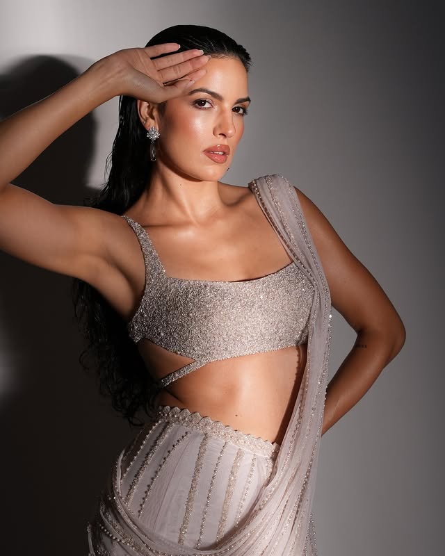 Natasa Stankovic slays in style, showing how to rock Natasa Stankovic slays in style, showing how to rock