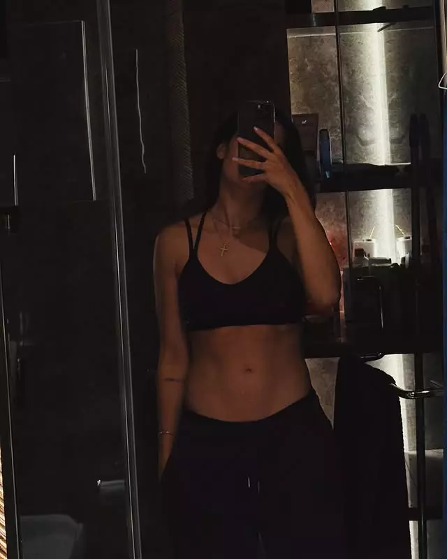 Natasa Stankovic slays in style, showing how to rock Natasa Stankovic slays in style, showing how to rock