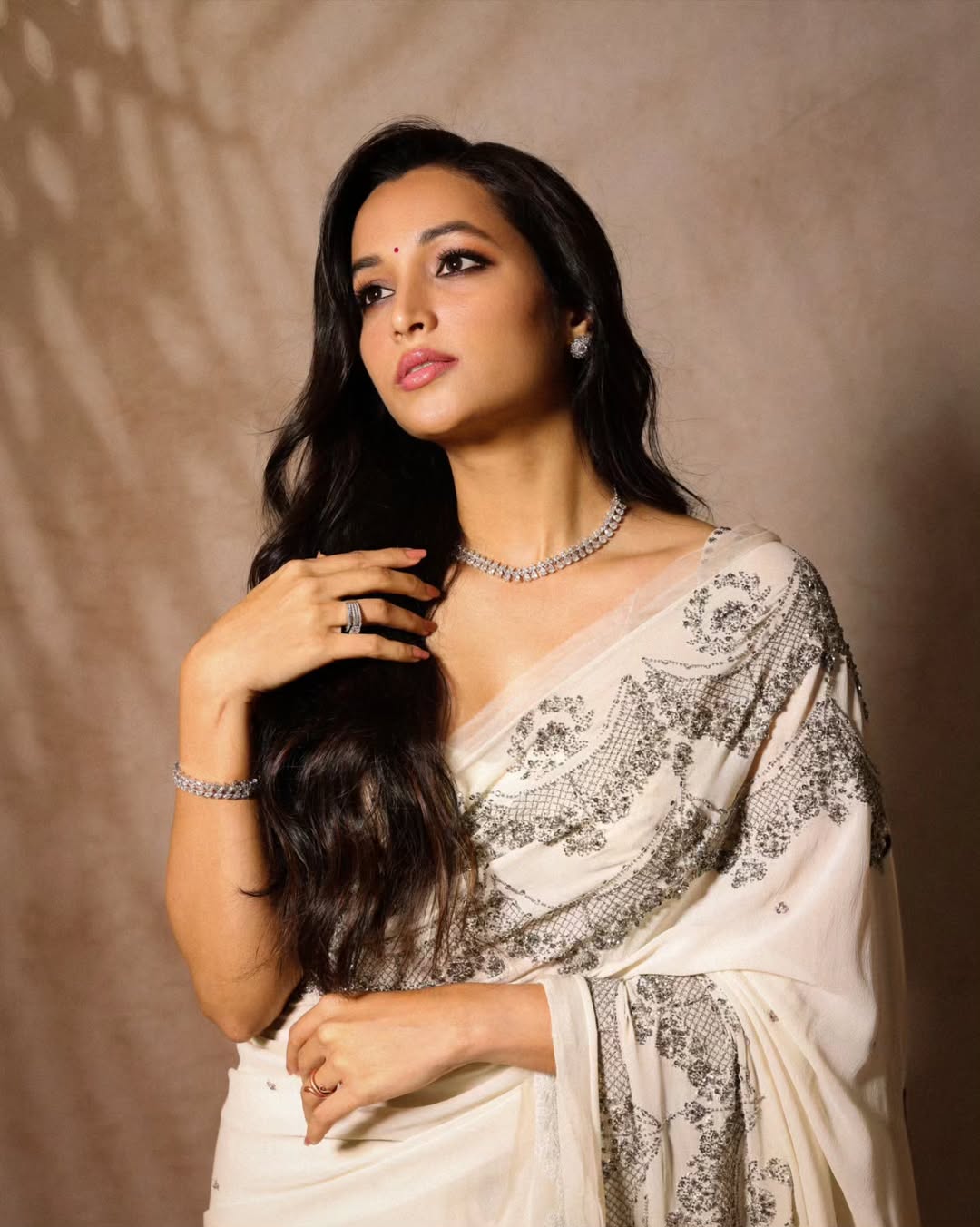 Srinidhi Shettys Random Clicks Steal the Show Srinidhi Shettys Random Clicks Steal the Show