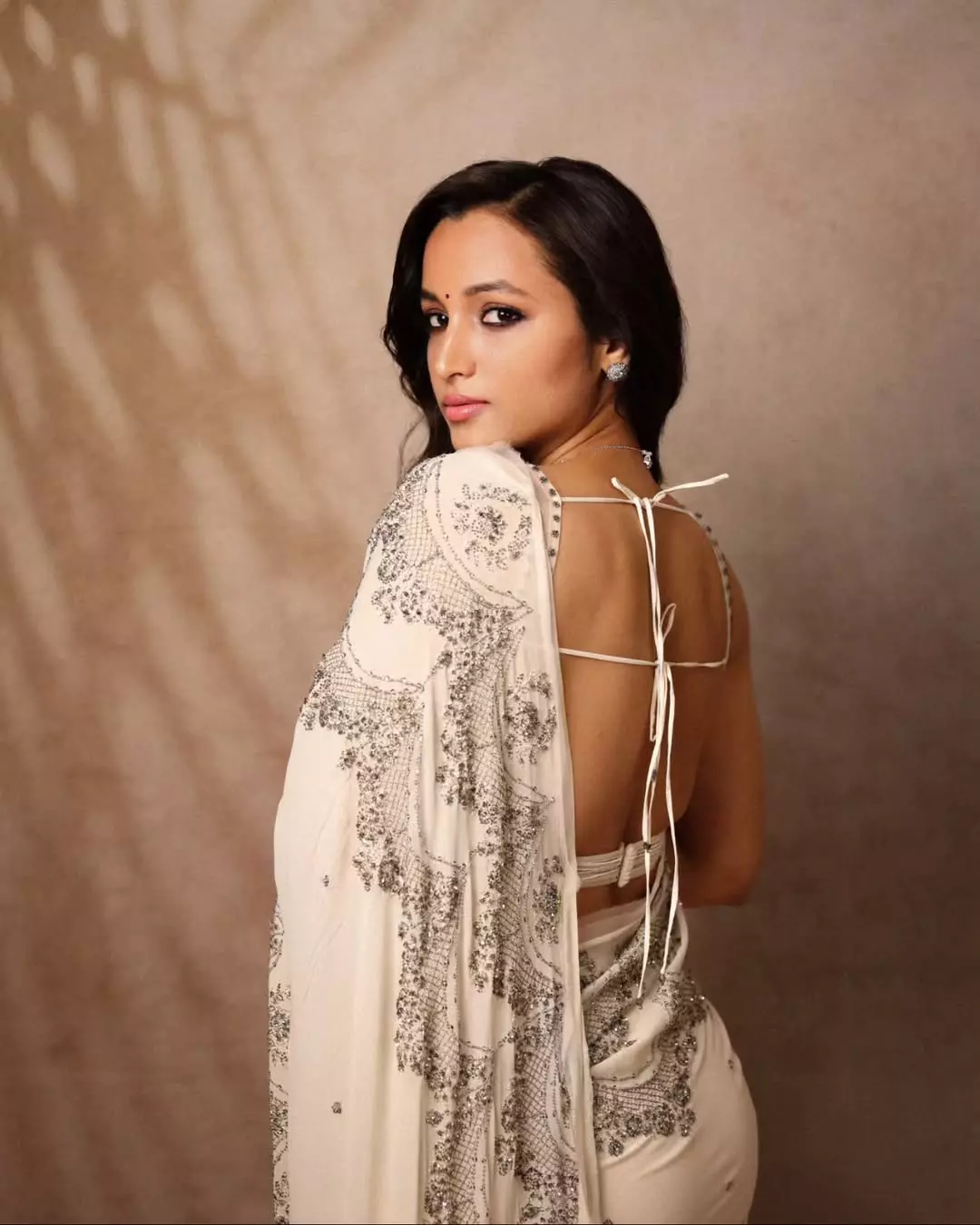 Srinidhi Shettys Random Clicks Steal the Show Srinidhi Shettys Random Clicks Steal the Show