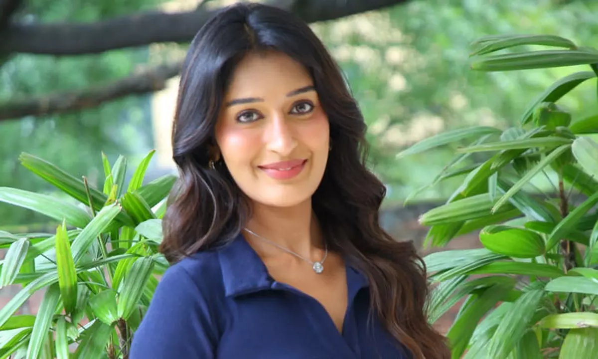 అదే  కెరీర్ అంటే కాళ్లు విర‌గొడ‌తామ‌న్నారు!