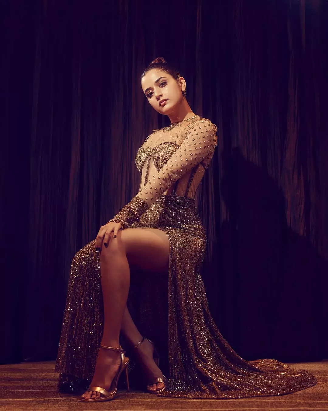 Ashika Ranganath’s October Aesthetic Look Ashika Ranganath’s October Aesthetic Look