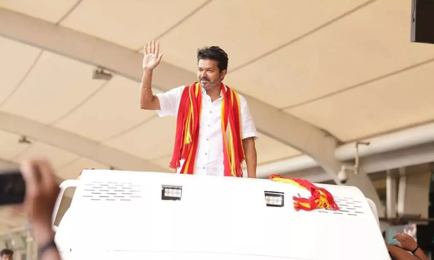 ఓదార్పు యాత్రకు విజయ్ రెడీ