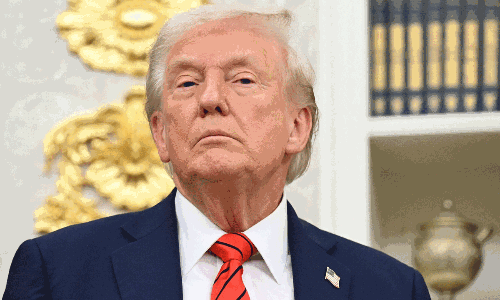 100% సుంకాల బాంబు పేల్చిన ట్రంప్.. అమలు ముహూర్తం ఫిక్స్!