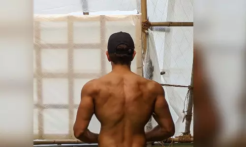 ఒకేసారి స్టార్ హీరో రెండు ప‌నుల్లో!