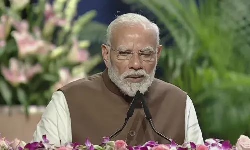 రెండు పథకాలు ప్రారంభించిన మోడీ.. రైతులకు కీలక సుచనలు!