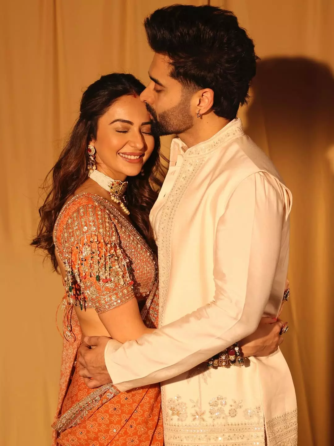 Rakul Preet Singh and Jackky Bhagnani Celebrate Karwa Chauth with Love Rakul Preet Singh and Jackky Bhagnani Celebrate Karwa Chauth with Love