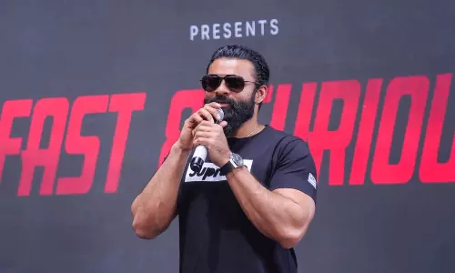 ఆ బుక్ లో అంత పవర్ ఉందా..? తేజ్ ఎందుకలా చెప్పాడు..?