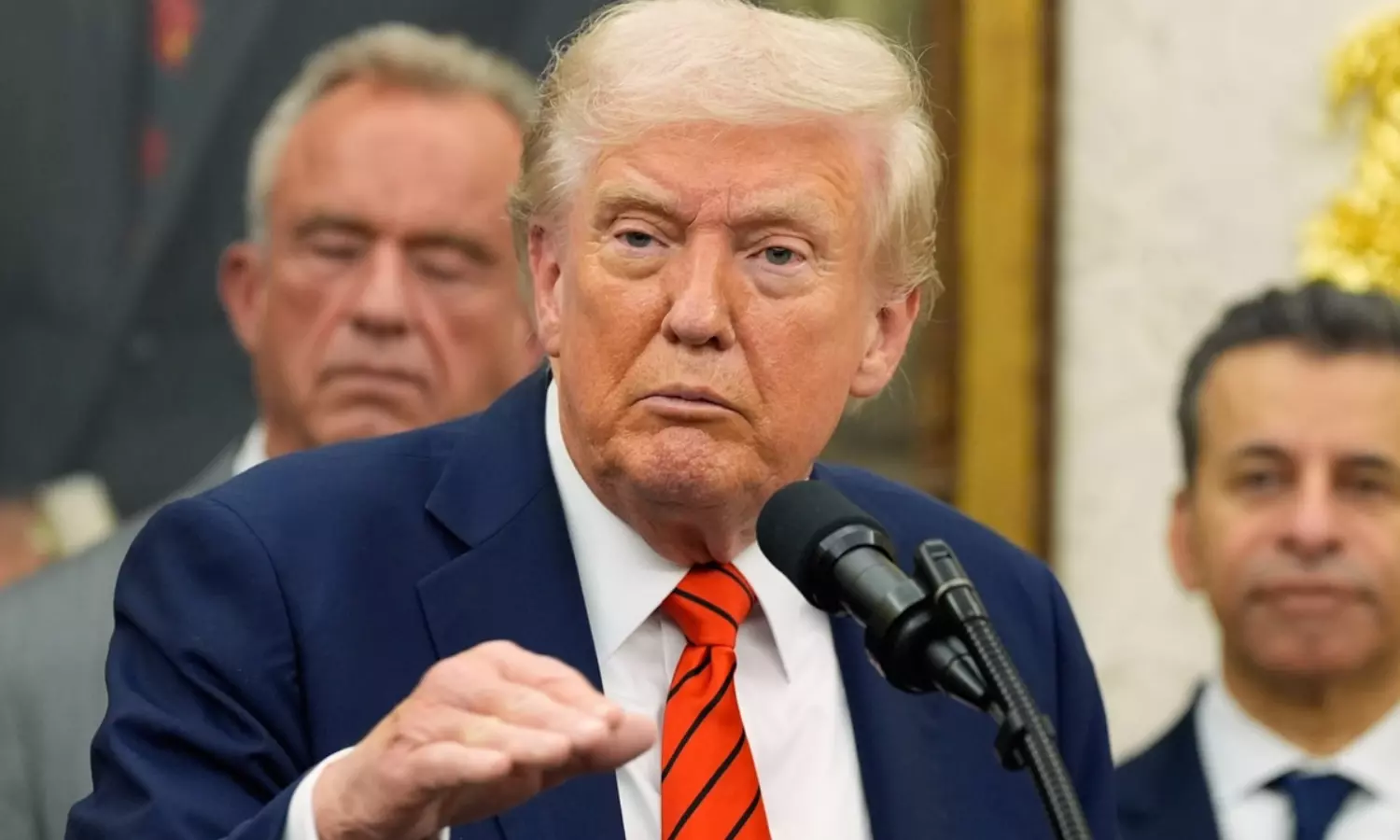 రష్యాపైకి అమెరికా ‘తోమహాక్’..! ట్రంప్ గట్టి వార్నింగ్.. రష్యాపైకి అమెరికా ‘తోమహాక్’..! ట్రంప్ గట్టి వార్నింగ్..