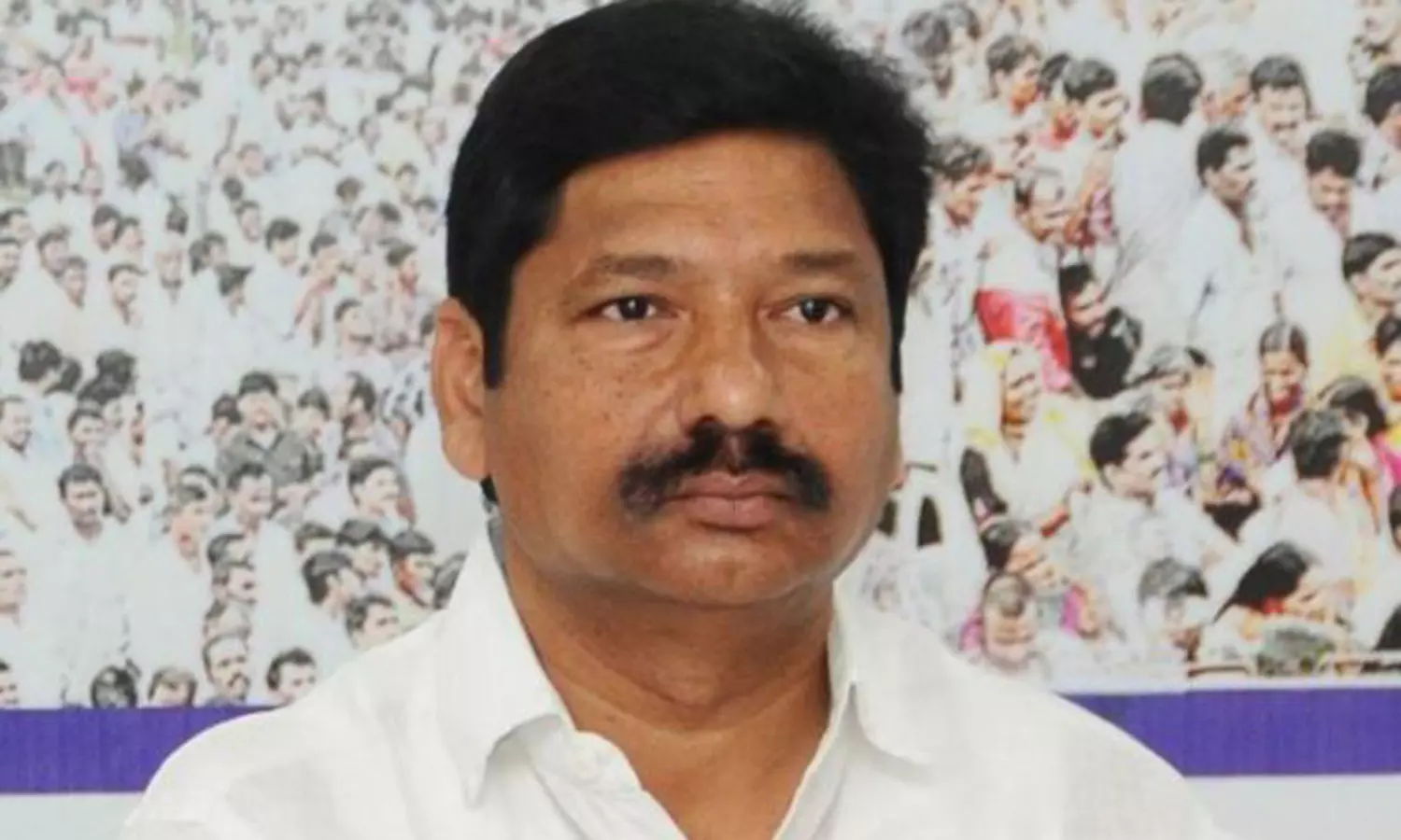 నకిలీ మద్యం కుంభకోణం: జోగి మూలాలు.. వెలుగులోకి సంచలన విషయాలు! నకిలీ మద్యం కుంభకోణం: జోగి మూలాలు.. వెలుగులోకి సంచలన విషయాలు!