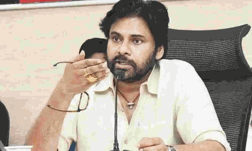 ఉచిత ప‌థ‌కాలు ఎవ‌రికి? : ప‌వ‌న్ సంచ‌ల‌న కామెంట్