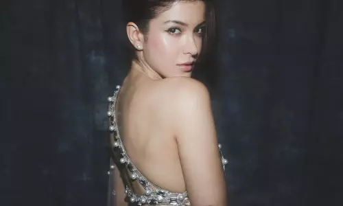 Shanaya Kapoor glams up in Manish Malhotra saree