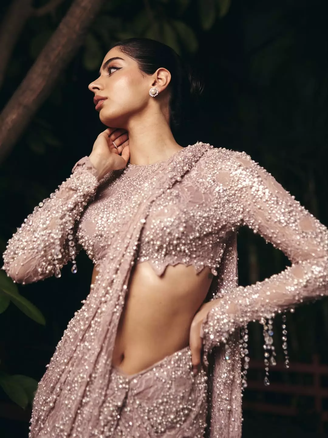 Khushi Kapoor Shares Elegant Look, Says “First of the Season” Khushi Kapoor Shares Elegant Look, Says “First of the Season”