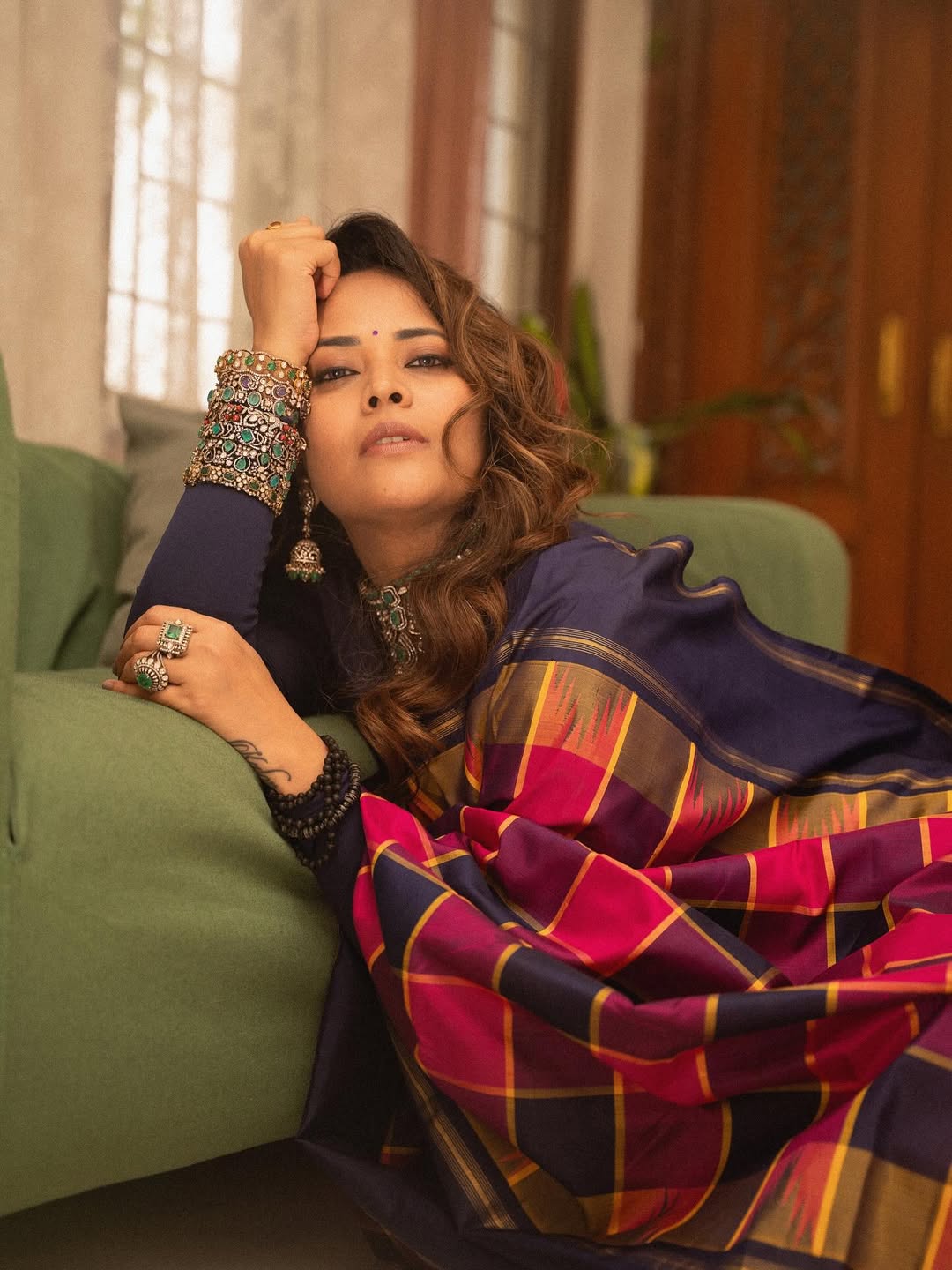 Anasuya Bharadwaj Slays Saree Mood