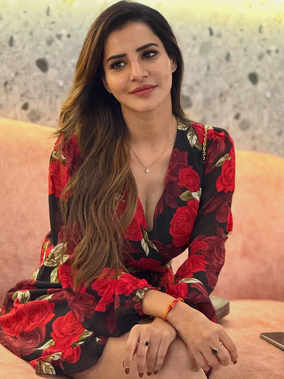 Ashu Reddys Style Game Is Unmatched