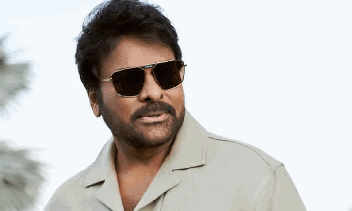 మెగాస్టార్ స‌ర‌స‌న యంగ్ బ్యూటీ?