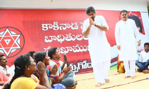 మాట నిలబెట్టుకున్న పవన్...వారి జీవితాల్లో వెలుగులు