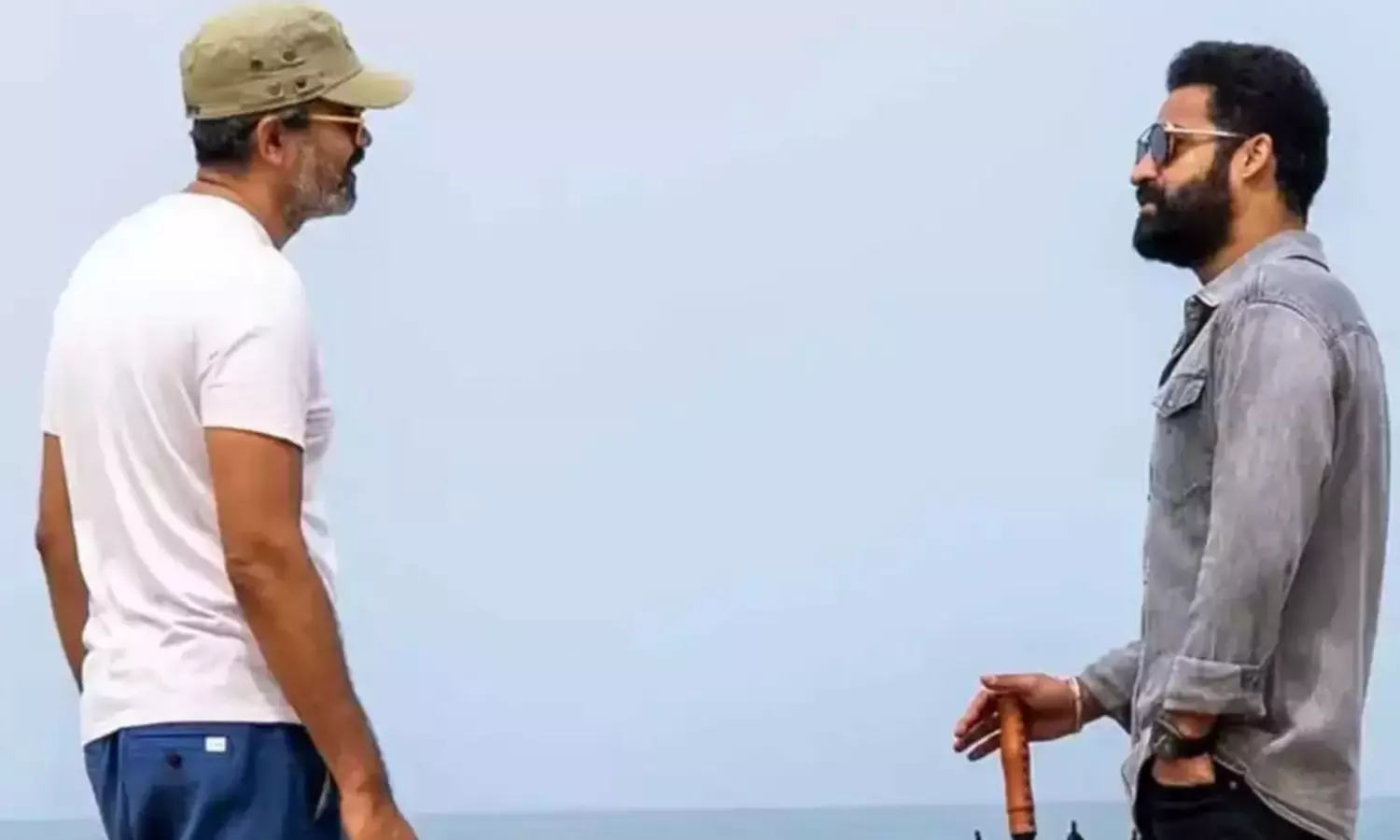 ఓటీటీ డీల్.. థియేటర్లో 1000 కోట్లు కొట్టేలా తారక్ ప్లాన్!