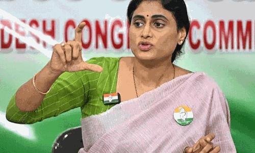 షర్మిల సైలెంట్ వెనక రీజన్ అదేనా ?