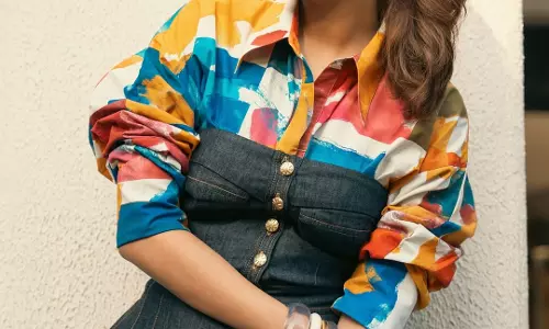 Golden Hour Glow: Keerthy Sureshs Timeless Pose Golden Hour Glow: Keerthy Sureshs Timeless Pose