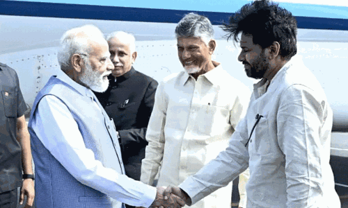 ఒకే హెలీకాప్టర్  లో స్టార్స్  ఆఫ్  కూటమి... మోడీతో పిక్స్  వైరల్!