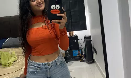 Deepthi Sunainas Sunny Vibes: A Fiery Orange Glow-Up Deepthi Sunainas Sunny Vibes: A Fiery Orange Glow-Up