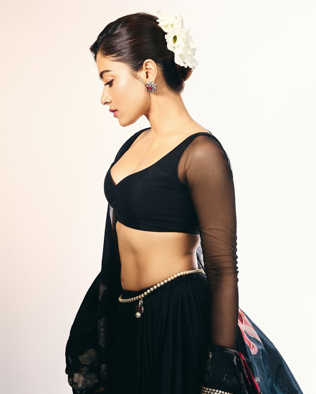 Rashmika Mandanna Dazzles in Saree During Thamma Promotions