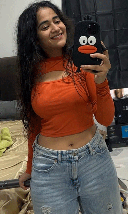 Deepthi Sunainas Sunny Vibes: A Fiery Orange Glow-Up
