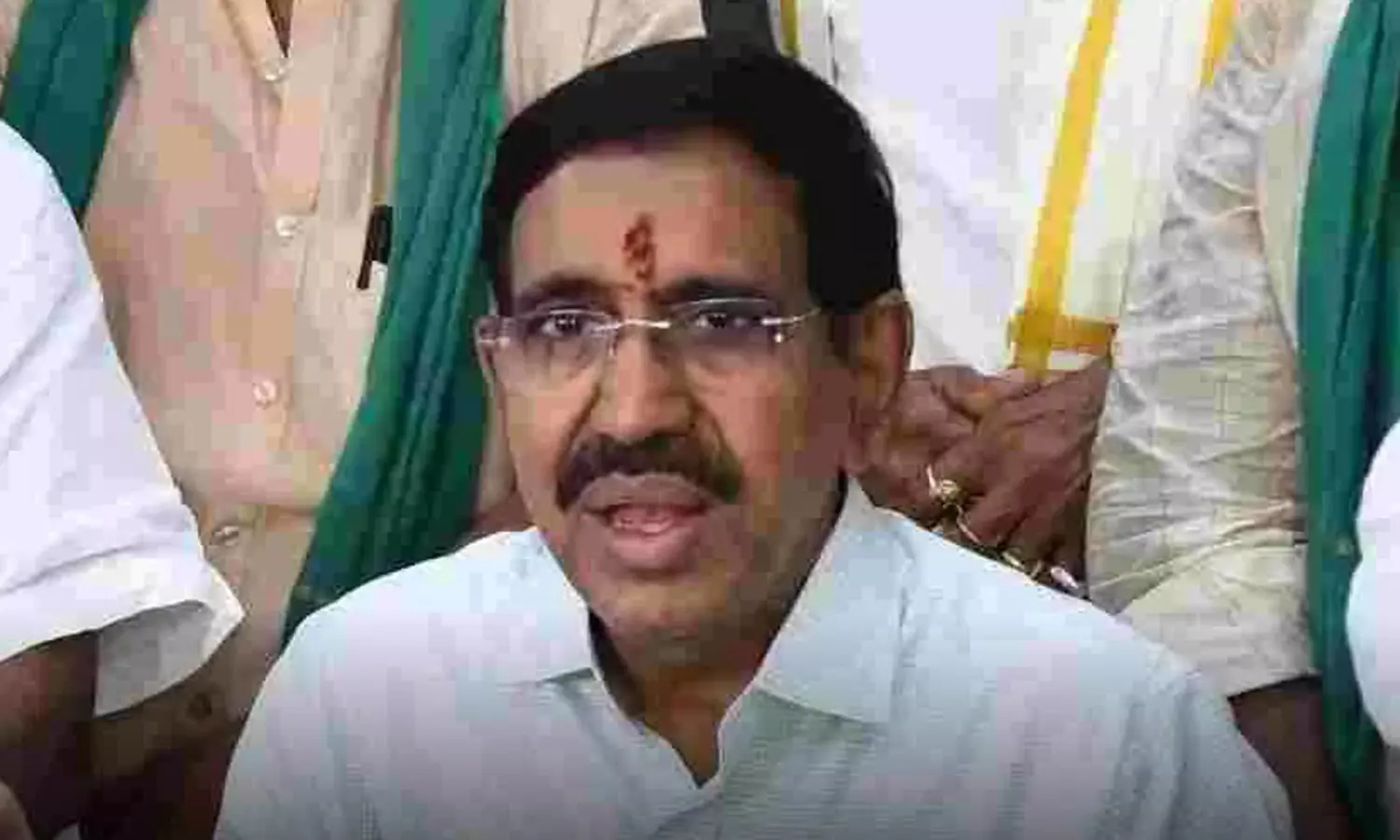 జీరో కామెంట్స్ మీద నారాయణ ట్విస్ట్